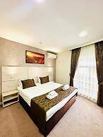 City Hotel