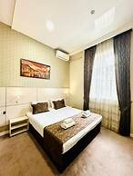 City Hotel