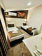 City Hotel