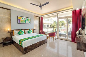 Treebo Arya Palace With Swimming Pool