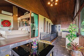 Bell Seaside Luxury Villa