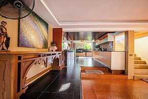 Bell Seaside Luxury Villa