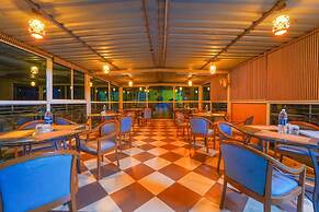 Hotel Silver Leaf