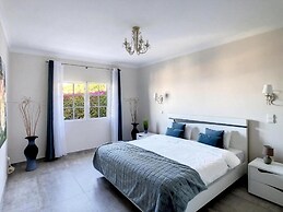 Villa Baradaye by Atlantic Holiday