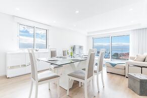 Horizonte Completo II by Atlantic Holiday