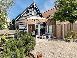 Modern Holiday Home in Vrouwenpolder