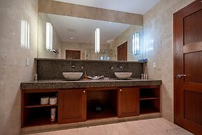 Portico 1 3 Bedroom Condo