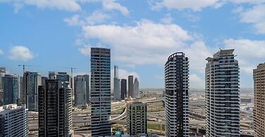 LUX The Dubai Marina Skyline Suite 2