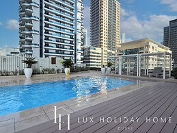 LUX The Dubai Marina Skyline Suite 2
