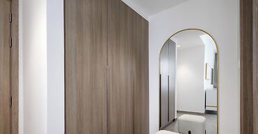 LUX The Dubai Marina Skyline Suite 2