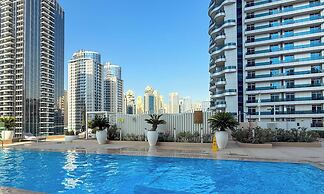 LUX The Dubai Marina Skyline Suite 2