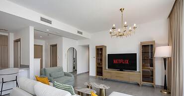 LUX The Dubai Marina Skyline Suite 2