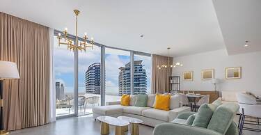 LUX The Dubai Marina Skyline Suite 2