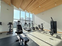 LUX The Dubai Marina Skyline Suite 2
