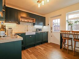 Parkfields Cottage