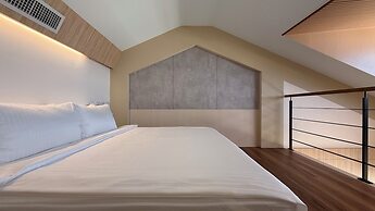 Light Haus Inn