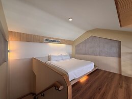 Light Haus Inn
