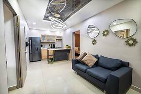 5BR by Lleras Park w Arcade & Foosball