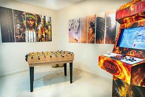 5BR by Lleras Park w Arcade & Foosball