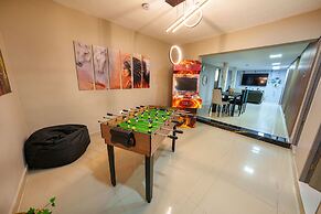 5BR by Lleras Park w Arcade & Foosball