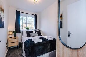 Gorton Place- Contractors & Families