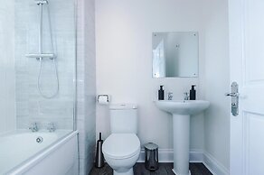 Gorton Place- Contractors & Families