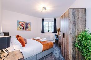 Gorton Place- Contractors & Families