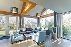 Comfortable Family Home on the Beach