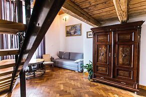 Lovenovsky Apartments