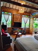 Wooden Cabin in Jimbaran