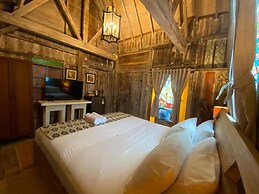 Wooden Cabin in Jimbaran