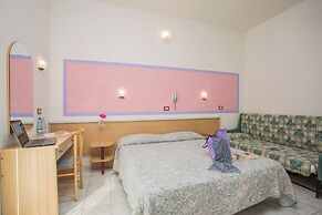 Hotel Dover Rooms & Coffee - Adults Friendly