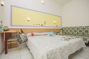 Hotel Dover Rooms & Coffee - Adults Friendly