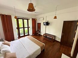 Finch Tangalle
