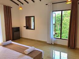 Finch Tangalle