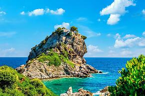 Dimitra s House in Skopelos