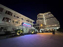 My Khe Beach Hotel