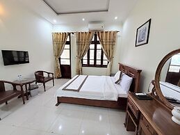 My Khe Beach Hotel