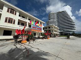 My Khe Beach Hotel