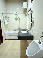 My Khe Beach Hotel
