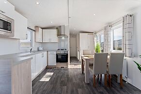 Comfortable Mobile Home in Middelkerke