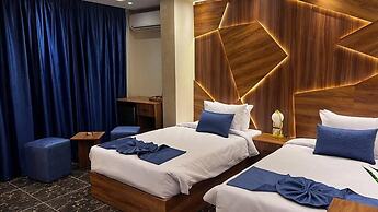 Pharaonic Pyramids Inn