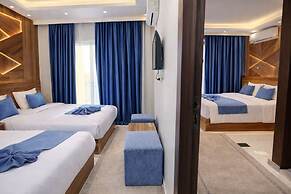 Pharaonic Pyramids Inn
