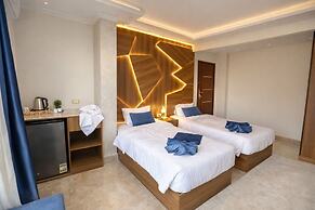 Pharaonic Pyramids Inn