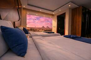 Pharaonic Pyramids Inn