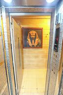 Pharaonic Pyramids Inn