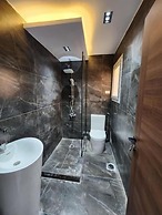 Pharaonic Pyramids Inn