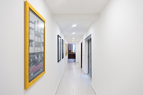 Santorini Court