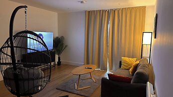 Charming Cozy One-bedroom Apartment