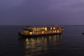 Riverine Kadavil Houseboat